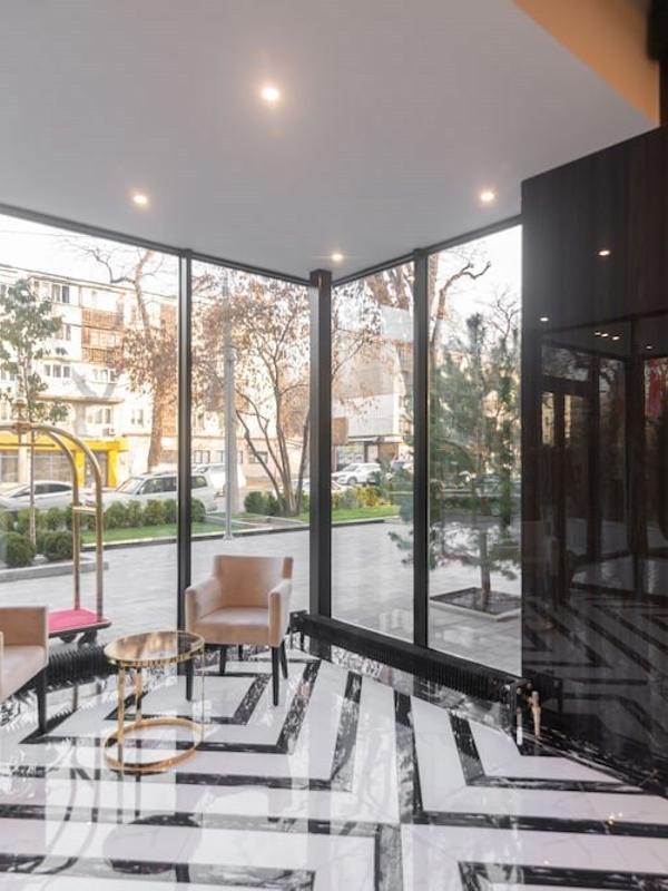 Resident City Hotel