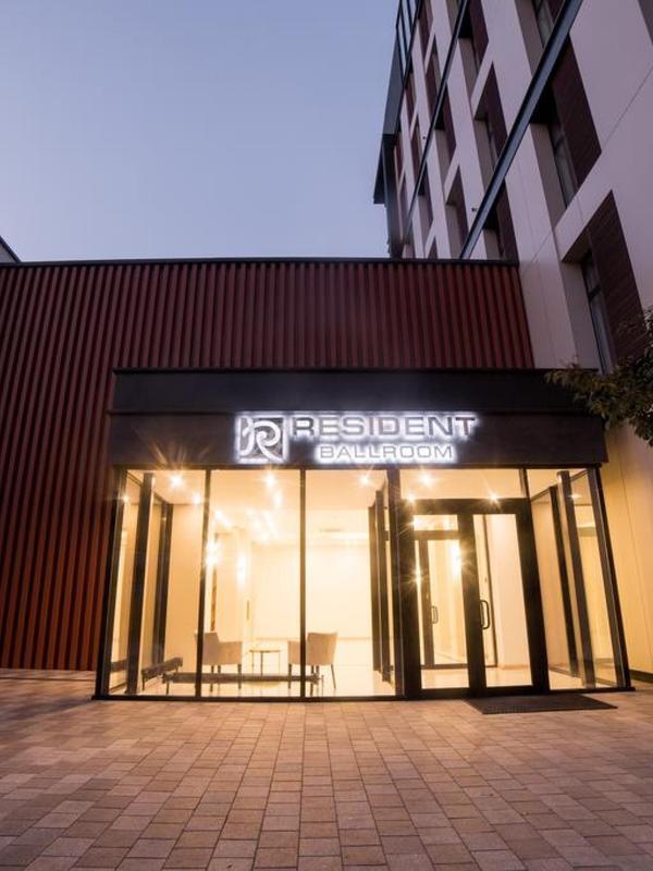 Resident City Hotel