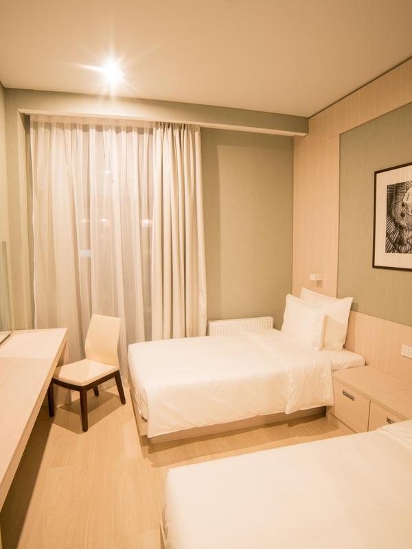 Resident City Hotel
