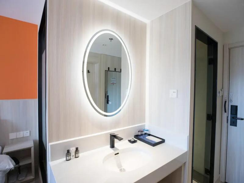 Shijia Boutique (Beijing Sanlitun Tuanjiehu Subway Station)