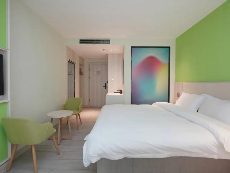 Shijia Boutique (Beijing Sanlitun Tuanjiehu Subway Station)