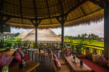 Honai Resort