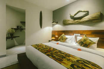 Honai Resort