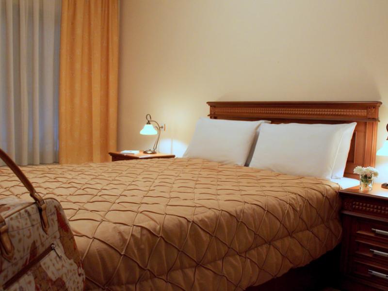 Famissi Hotel