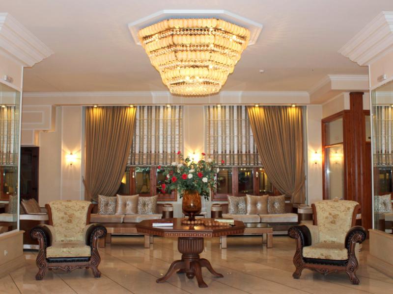 Famissi Hotel
