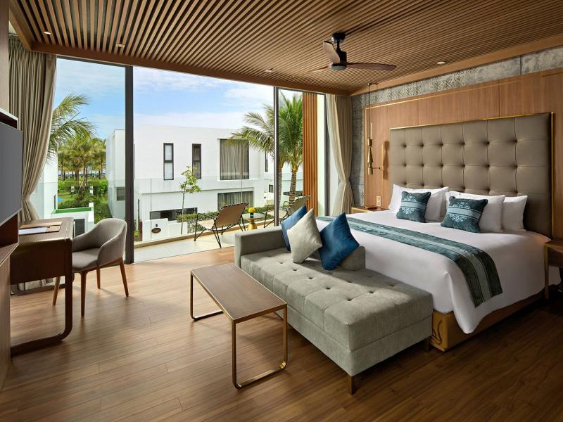 Wyndham Hoi An Royal Beachfront Resort & Villas