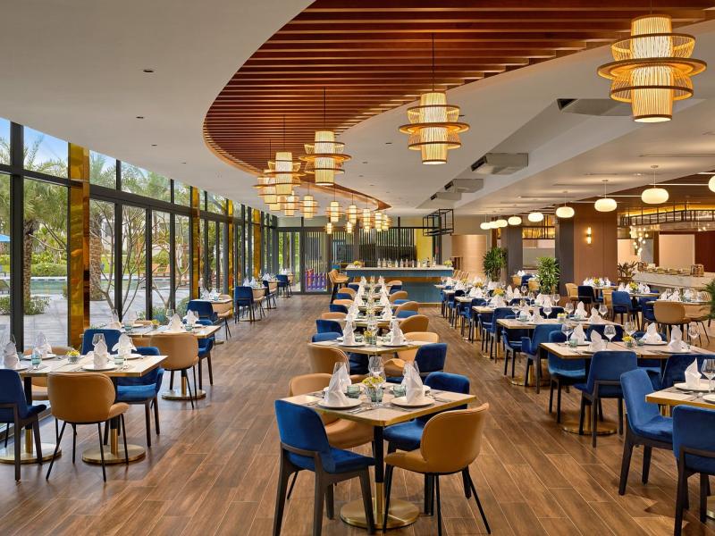 Wyndham Hoi An Royal Beachfront Resort & Villas