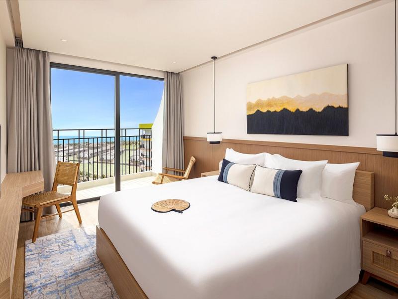 Wyndham Hoi An Royal Beachfront Resort & Villas