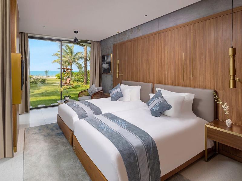 Wyndham Hoi An Royal Beachfront Resort & Villas