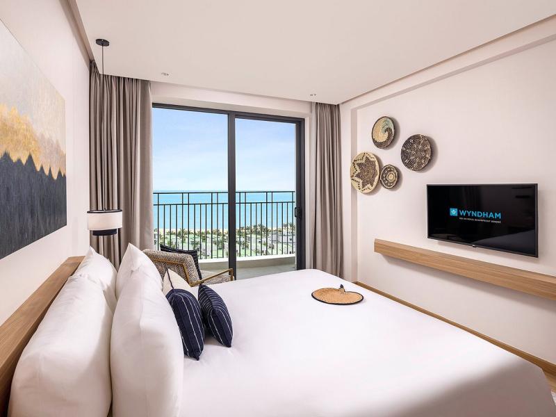 Wyndham Hoi An Royal Beachfront Resort & Villas