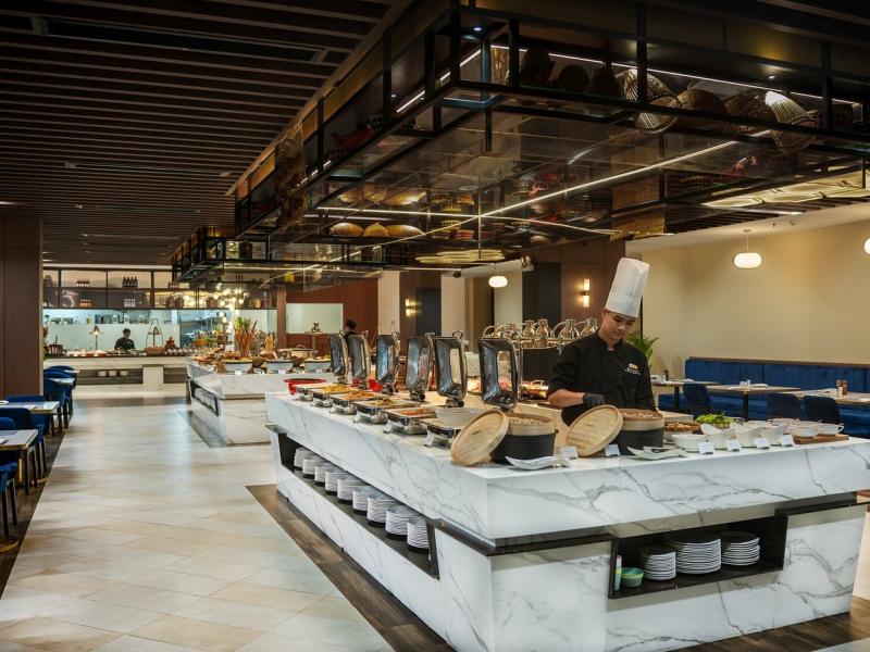 Wyndham Hoi An Royal Beachfront Resort & Villas