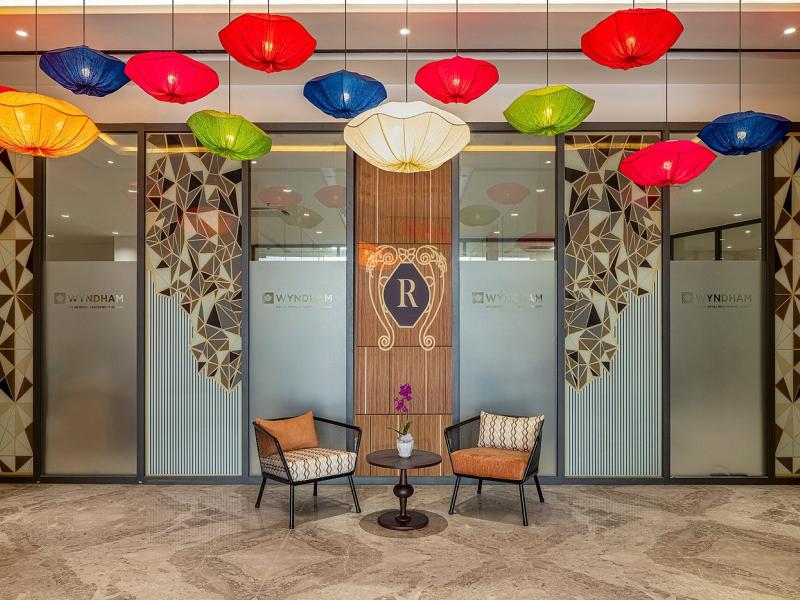 Wyndham Hoi An Royal Beachfront Resort & Villas
