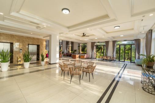 Maris Beach Hotel