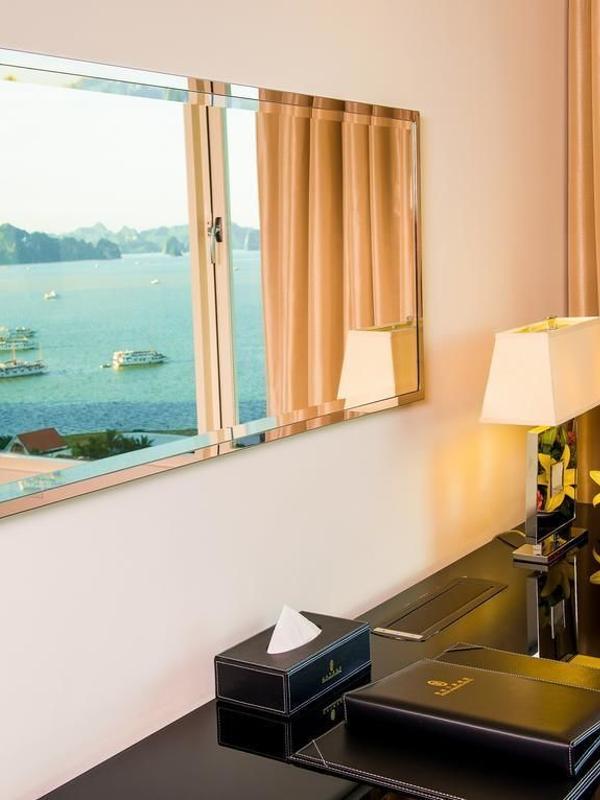Royal Halong Hotel