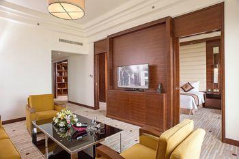 Royal Halong Hotel