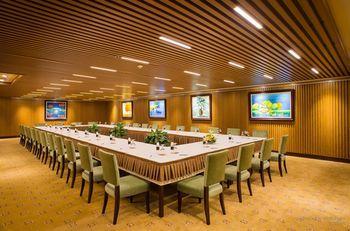 Royal Halong Hotel