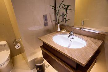 Royal Halong Hotel