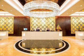 Royal Halong Hotel