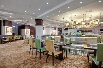 Royal Halong Hotel