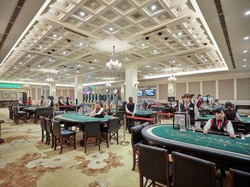 Royal Halong Hotel
