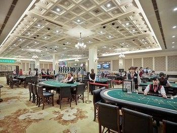 Royal Halong Hotel