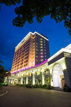 Royal Halong Hotel