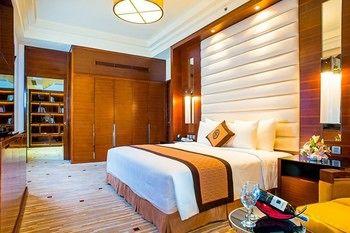 Royal Halong Hotel