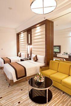 Royal Halong Hotel