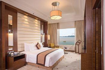 Royal Halong Hotel