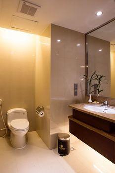 Royal Halong Hotel