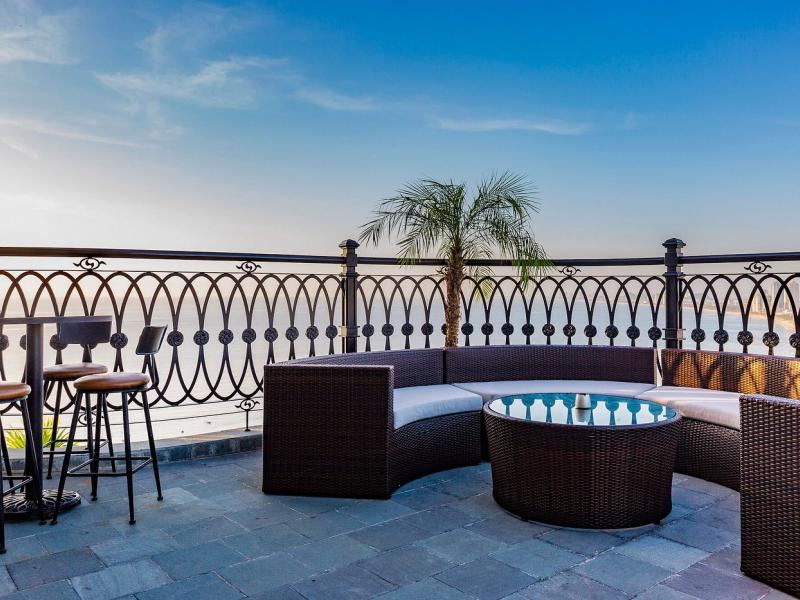Peninsula Hotel Danang