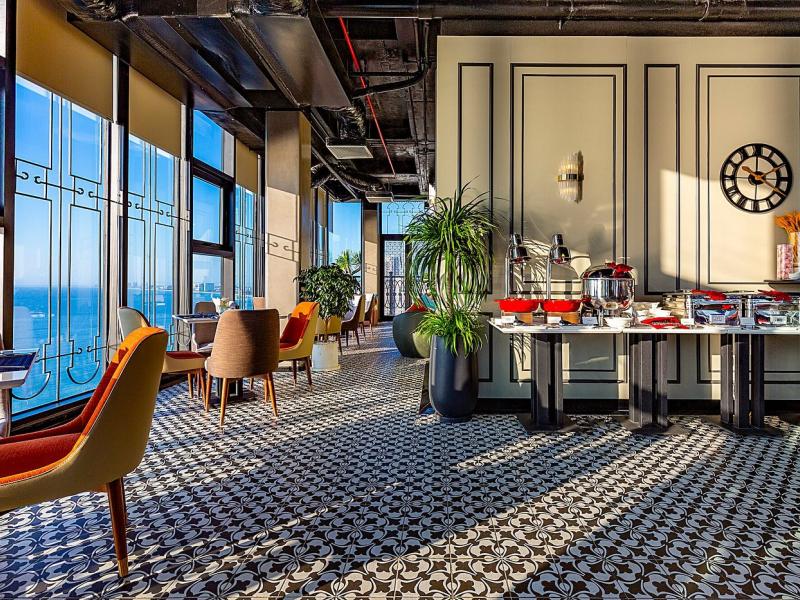 Peninsula Hotel Danang