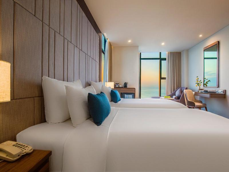 Peninsula Hotel Danang