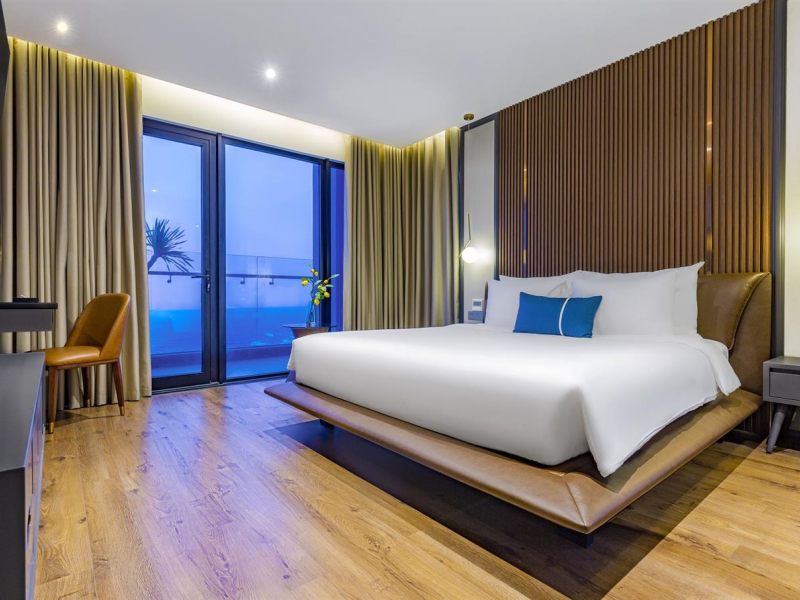 Peninsula Hotel Danang