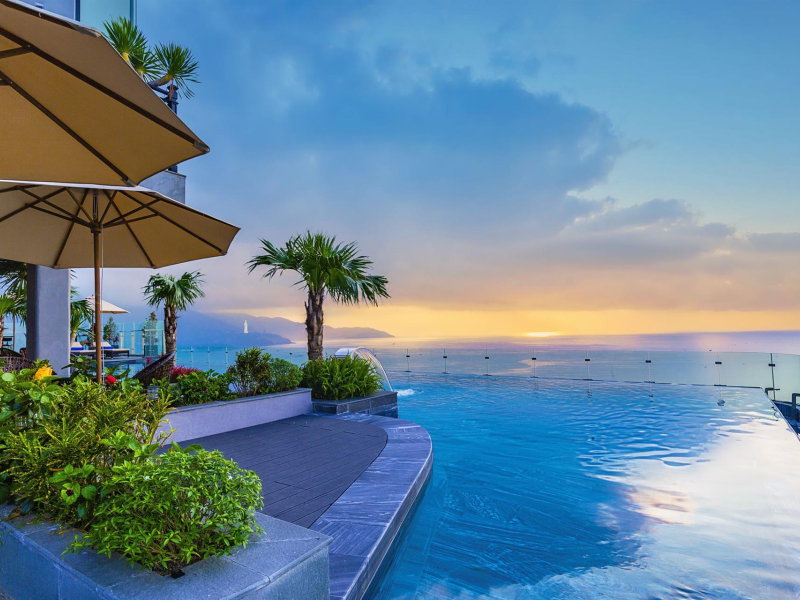 Peninsula Hotel Danang