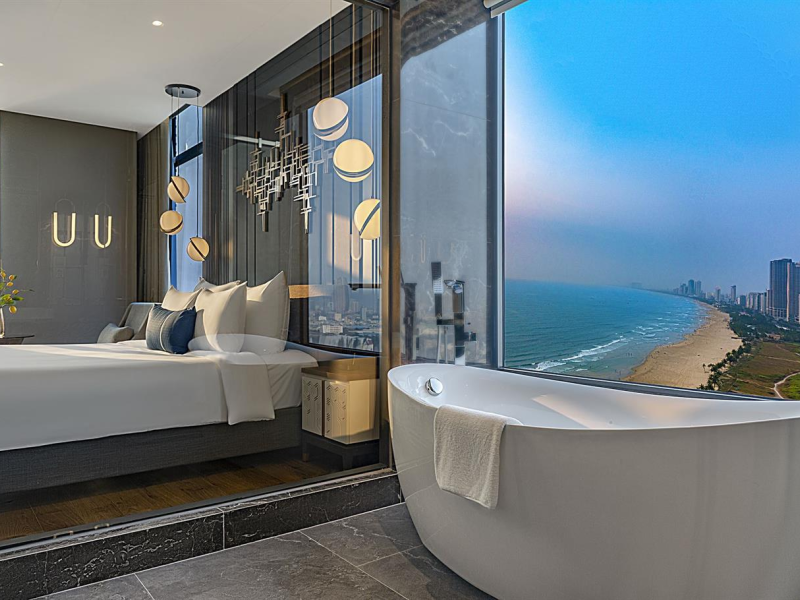 Peninsula Hotel Danang