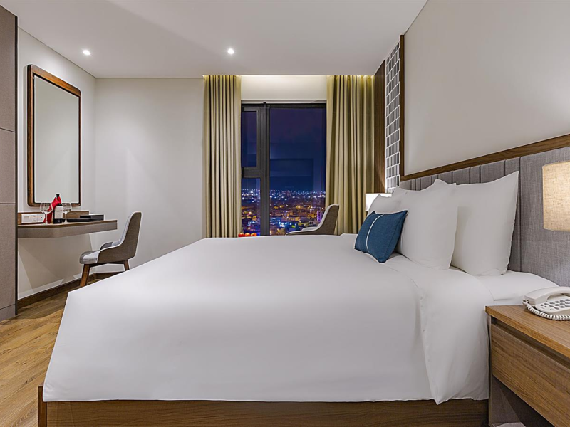 Peninsula Hotel Danang