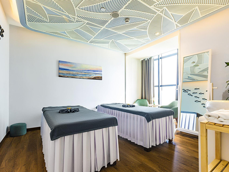 Peninsula Hotel Danang