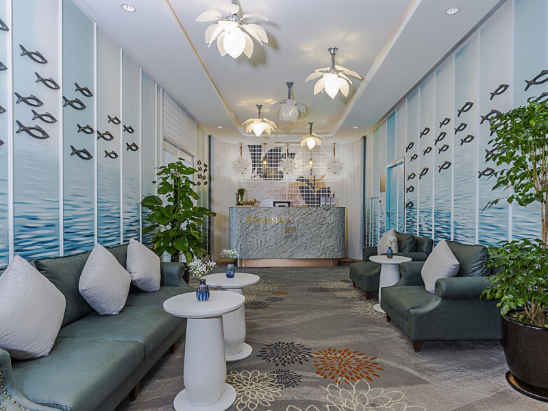 Peninsula Hotel Danang
