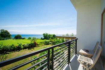 Lovina Beach Club & Resort