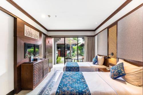 Lovina Beach Club & Resort
