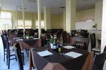 Отель Hotel Fantasy Италия, Римини, фото 2