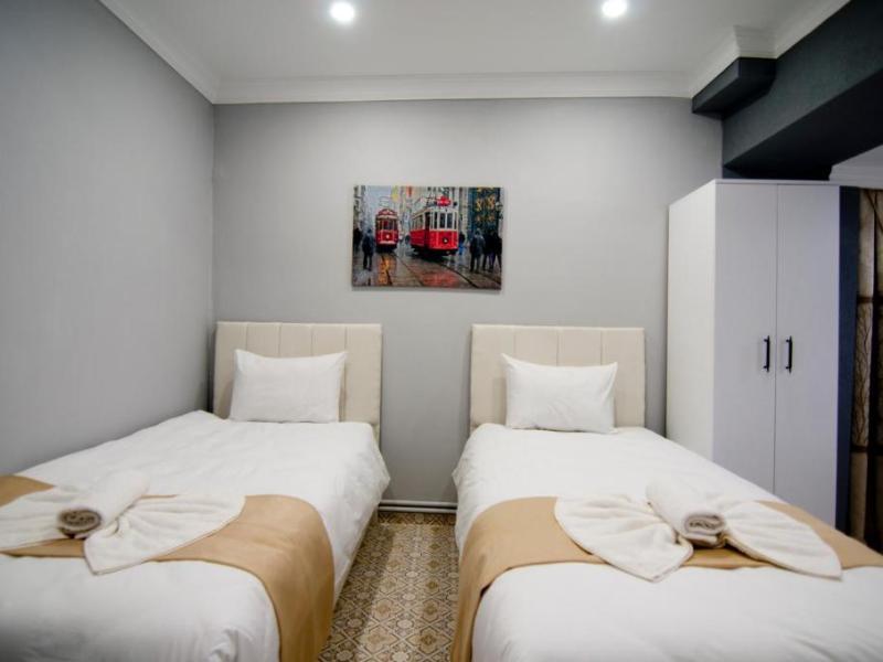 Istanbul Palace Hotel