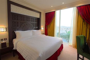 Al Mashreq Boutique