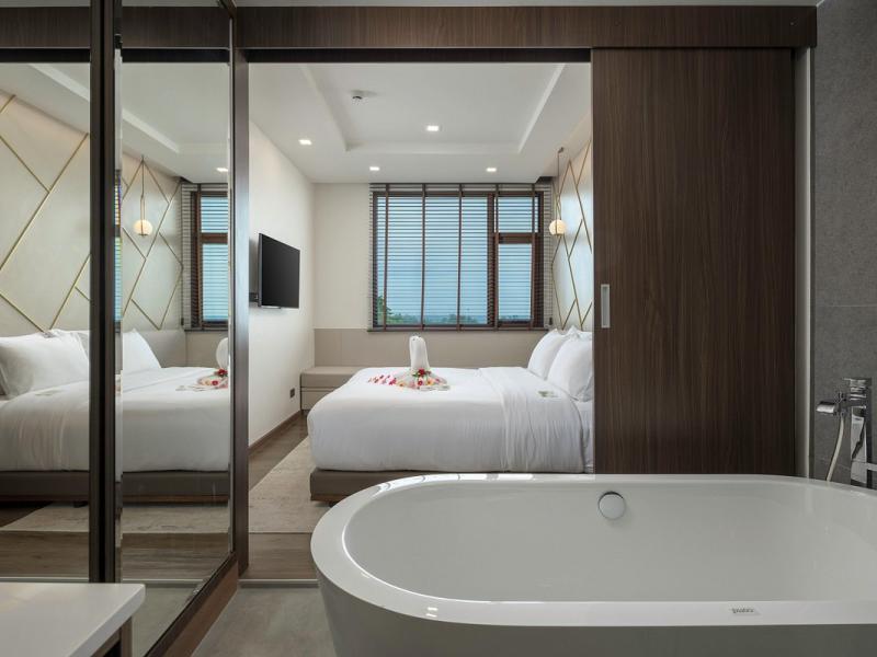 The Proud Karon Beach Phuket Trademark Collection By Wyndham