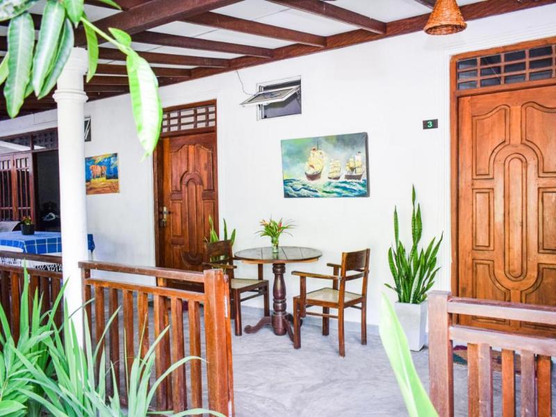 Emerald Guest House & Villa