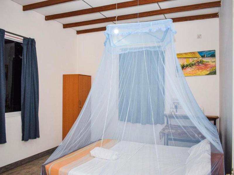 Emerald Guest House & Villa