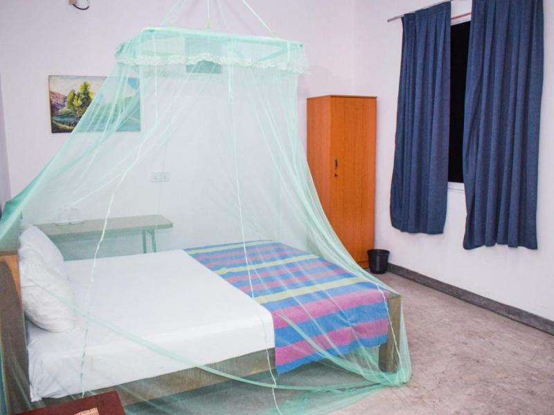 Emerald Guest House & Villa