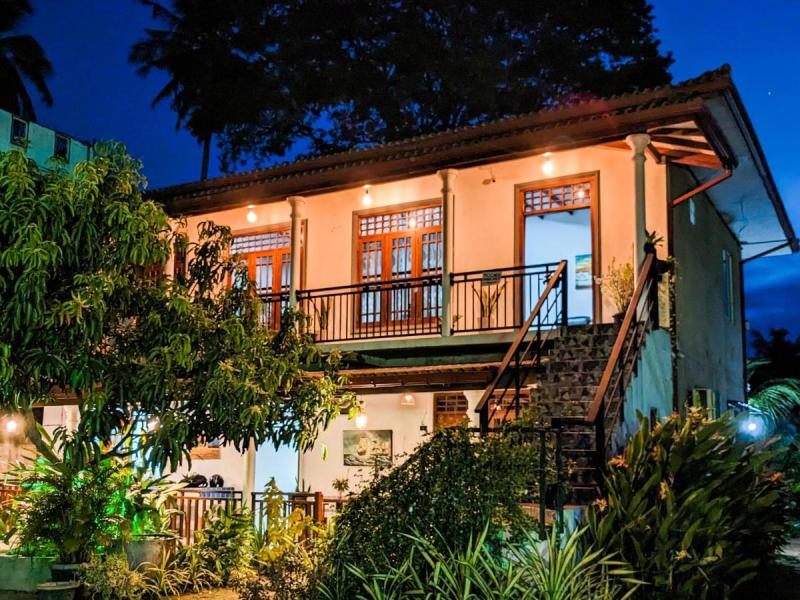 Emerald Guest House & Villa