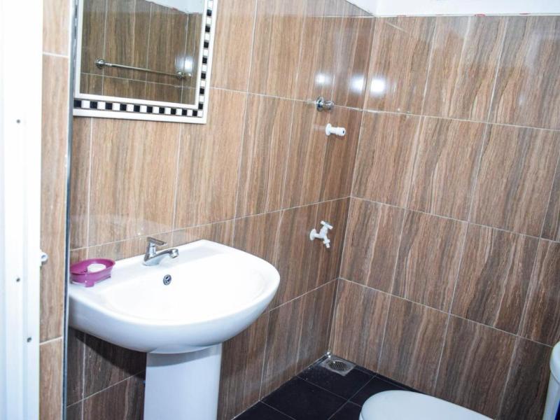 Emerald Guest House & Villa